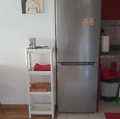 アパート Torre De La Fuente Aprtovistas Piscina Parking オビエド