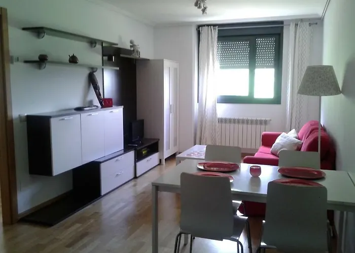 Torre De La Fuente Aprtovistas Piscina Parking * オビエド